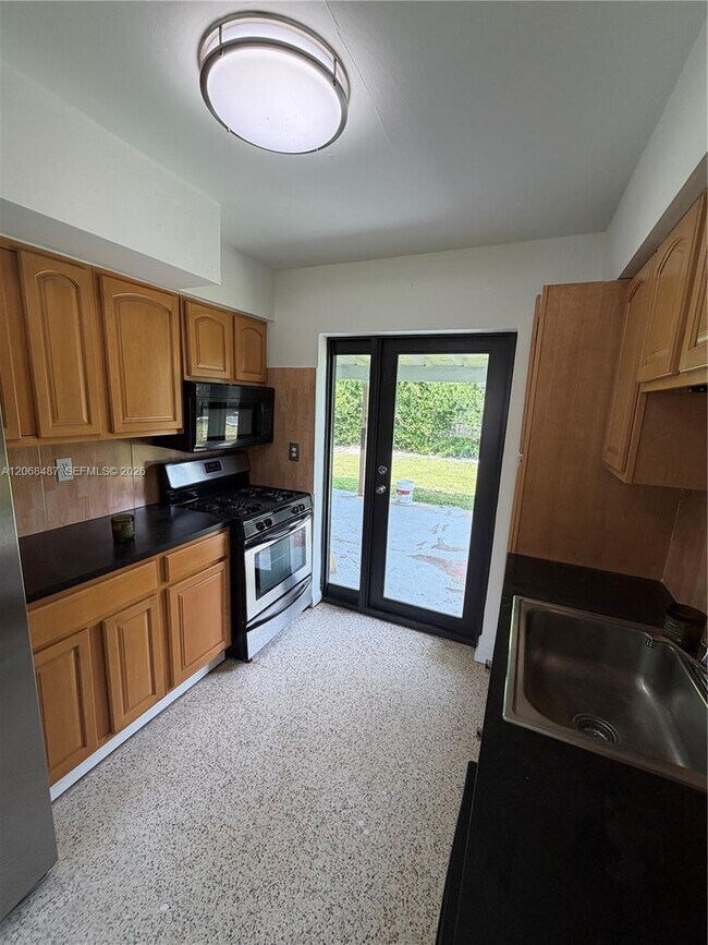 Foto del edificio - 4361 SW 97th Ct