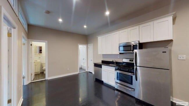 Building Photo - 3 bedroom in New York NY 10026