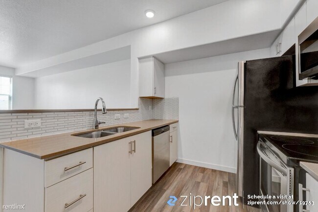 Foto del edificio - 1 br, 1 bath Condo - 16441 Northwest Chadw...