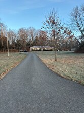 Building Photo - 4 Poland Rd