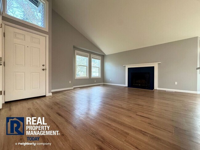 Foto del edificio - Beautifully Updated 3 Bedroom! Move In Ready!