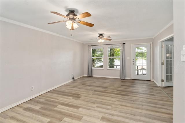 Foto del edificio - 140 Lynn Creek Dr