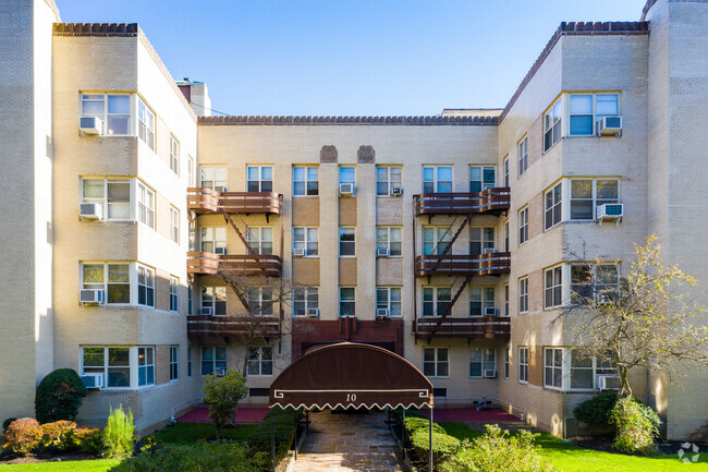 Building Photo - Ridgewood Commons