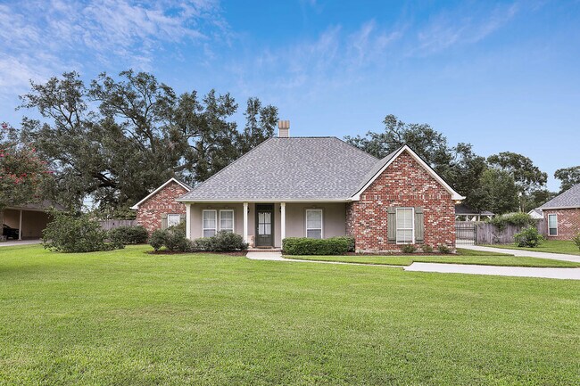 Building Photo - 40098 Cotton Field Ave