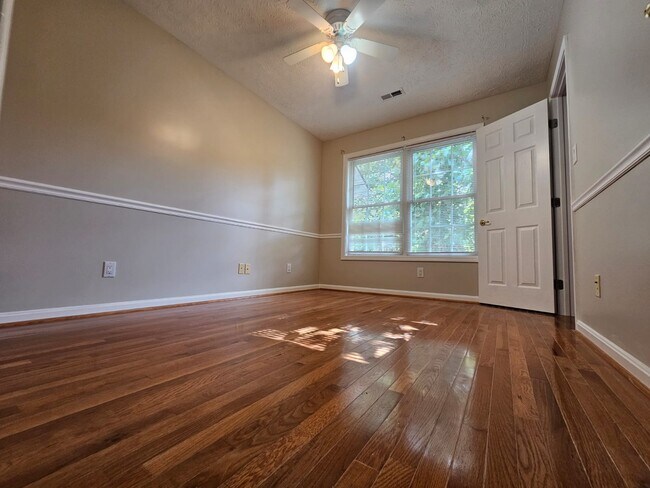 Foto del edificio - 5001 Max Ridge Ct
