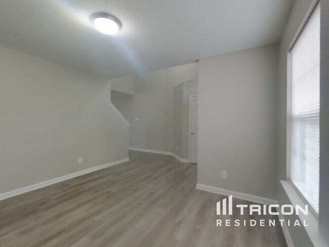 Foto del edificio - 10990 Clear Spring Dr