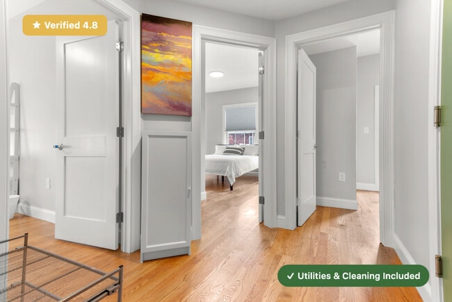 Building Photo - Furnished Bedroom with Private Bath in East Boston