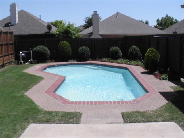 Primary Photo - 403 Colony Dr