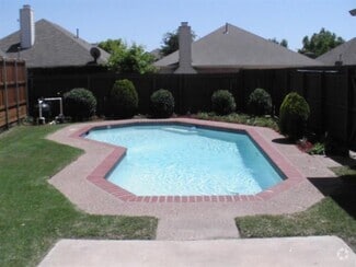 Building Photo - 403 Colony Dr