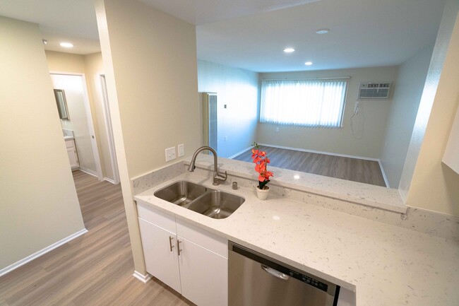 Foto del interior - 5405 Lindley Avenue