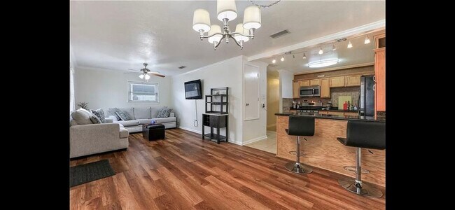 Building Photo - 3 Bedroom Single Family Home in Marrero