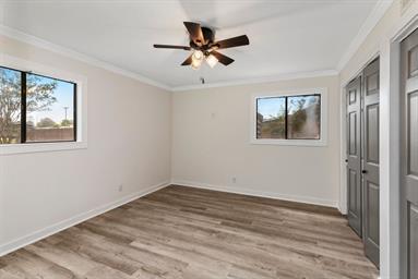 Foto del edificio - 1725 Whispering Woods Dr