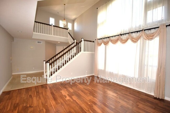 Building Photo - 2881 Silk Oak Ave