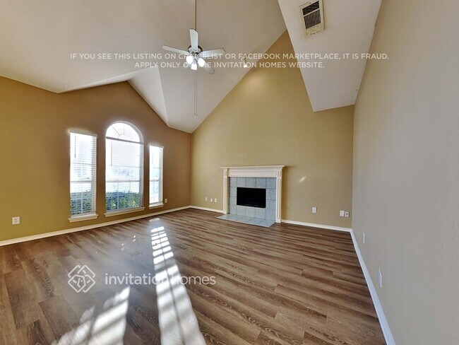 Foto del edificio - 304 Stringer Dr