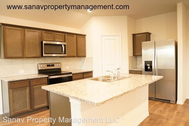 Foto del edificio - 4 br, 2 bath House - 913 English Dr