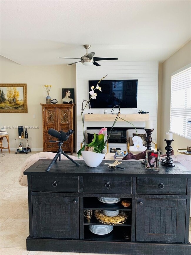 Building Photo - 4812 Foxtail Palm Ct