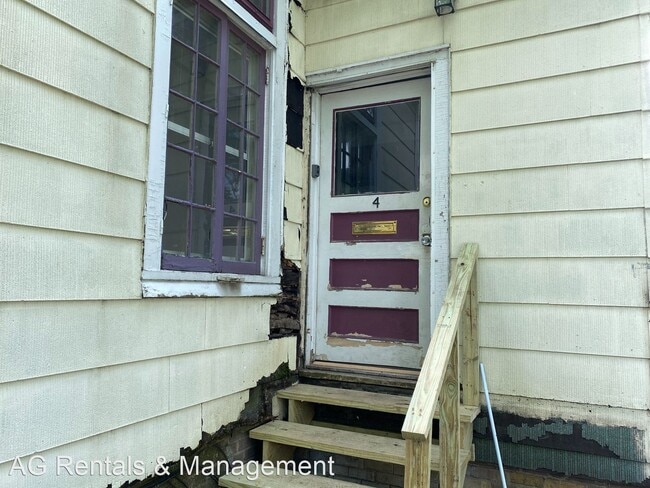 Building Photo - 1302 W Washington Blvd