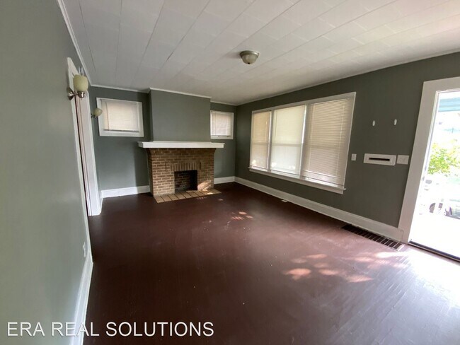 Building Photo - 3 br, 1 bath House - 179 S. Eureka Ave.