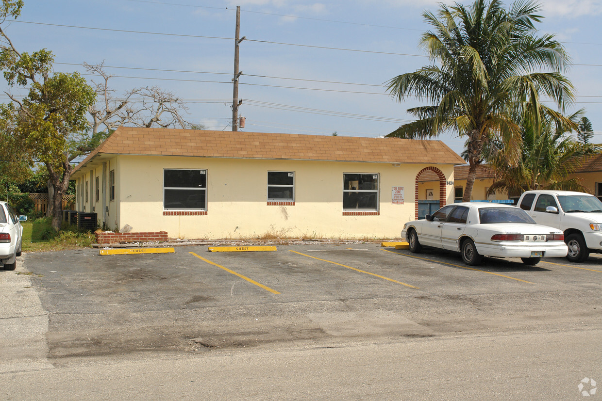Building Photo - 1434 SW 1st Way