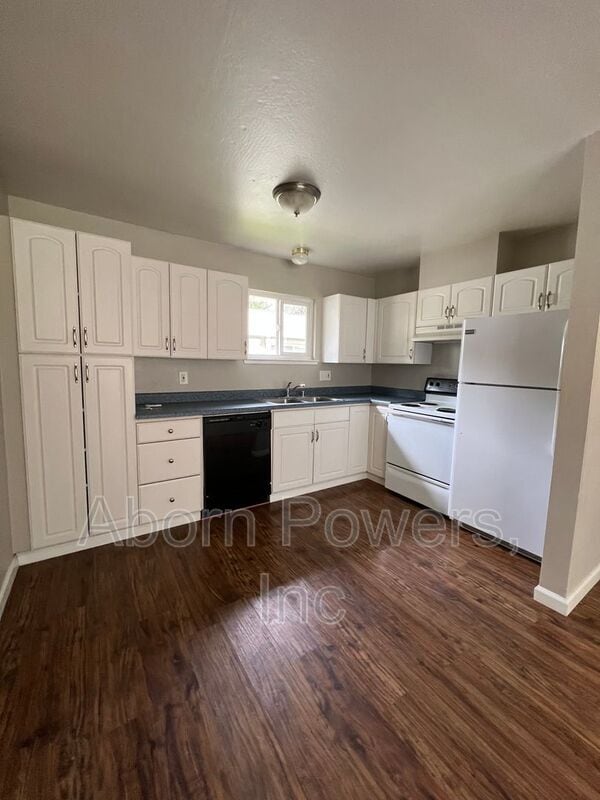 Building Photo - 2760 Coloma St