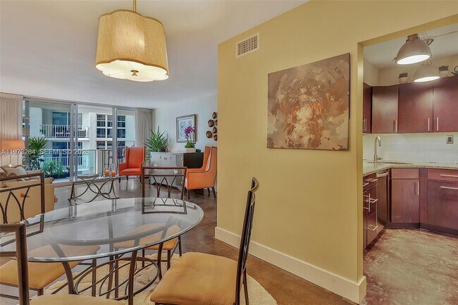 Foto del edificio - 1200 West Ave