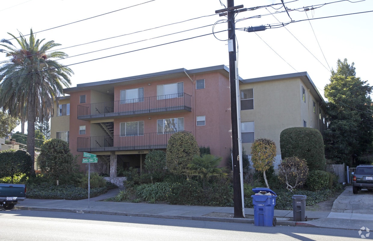 Building Photo - 1820 Santa Clara Ave