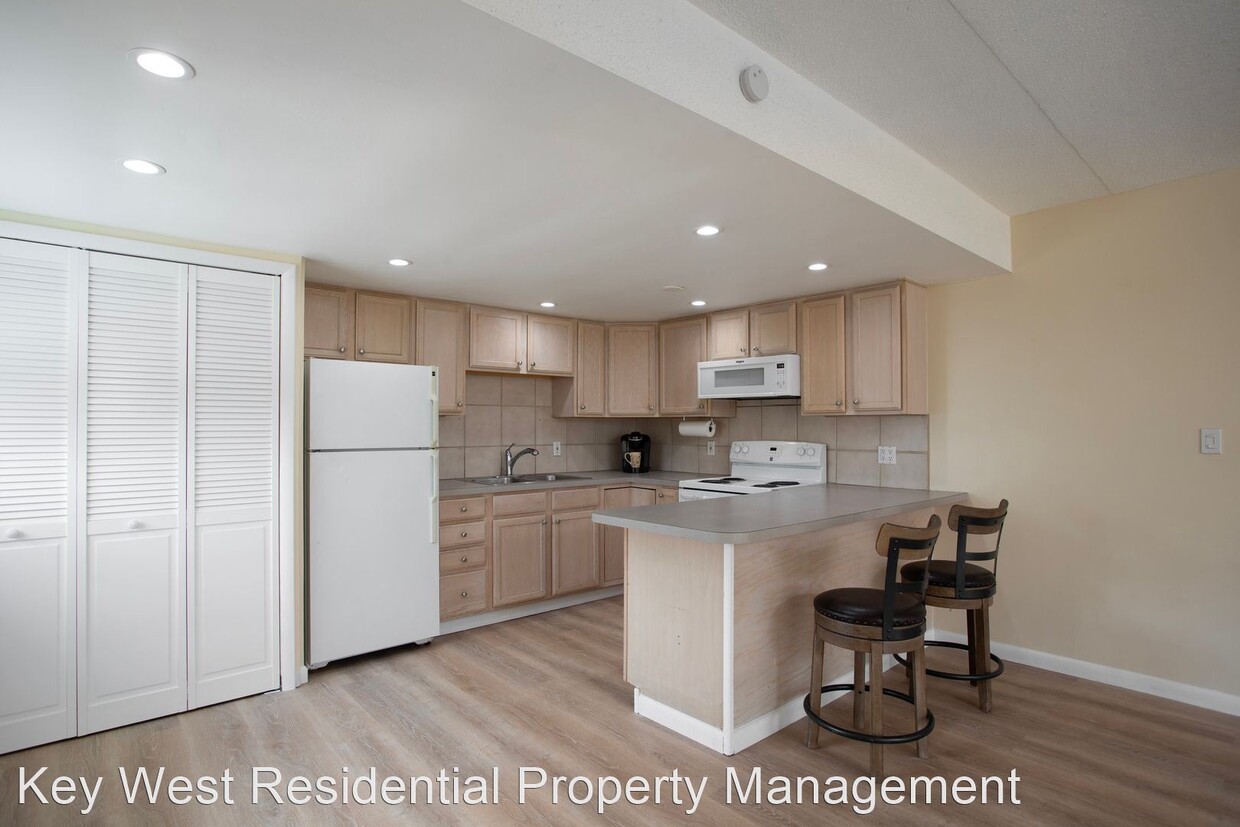 Primary Photo - 2 br, 1 bath House - 16 Aquamarine Drive, #4