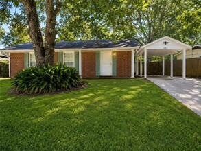 Building Photo - 1253 Devander Dr E