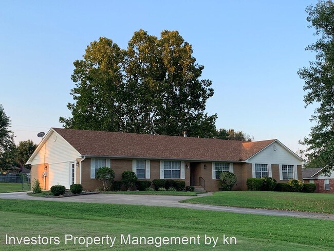 Building Photo - 4 br, 2 bath House - 9 Vista Hills Blvd