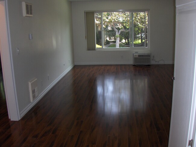 Building Photo - 1807 Fremont Ave