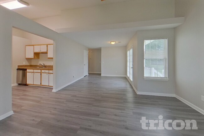 Foto del edificio - 109 Jaybird Ln