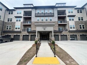 Building Photo - 3351 Orwell Wy