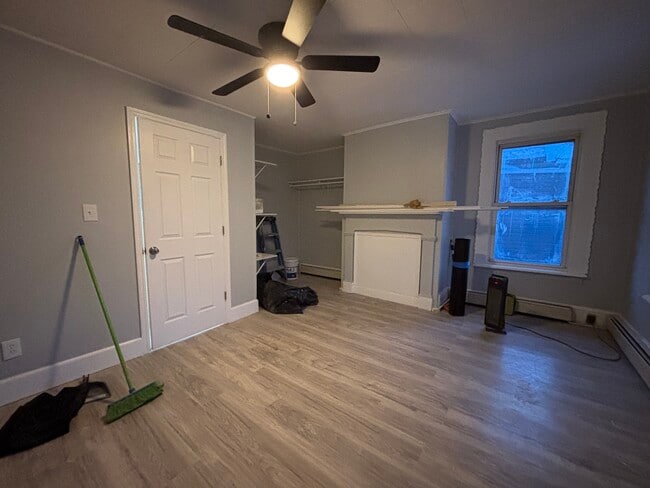 Bedroom - 318 E 1st Ave