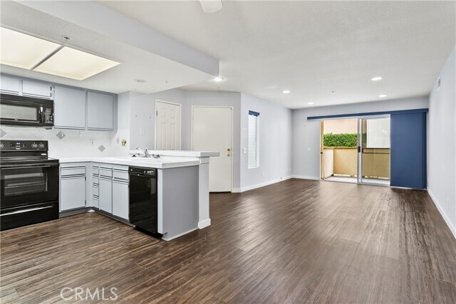 Foto del edificio - 123 S Cross Creek Rd