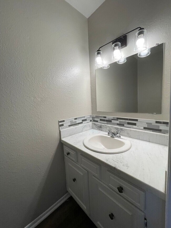 Foto del edificio - 2700 N 16th St
