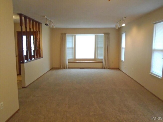 Foto del edificio - 1520 Royal Oak Ct