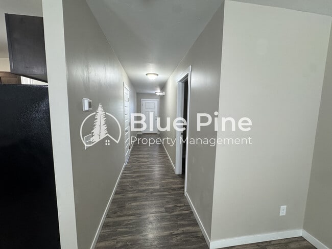 Building Photo - 2829 Murwood