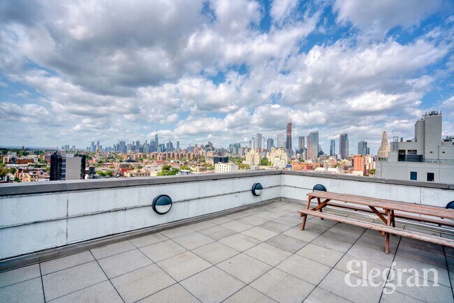 Foto del edificio - 560 Carroll St