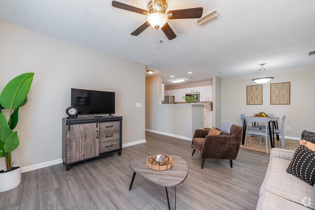2BD/2BA Living Room & Kitchen - Cottage Hill Farms