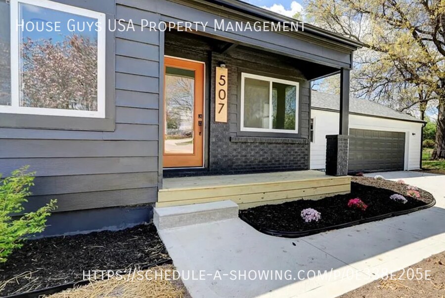 Foto principal - 507 NW Holly Ln