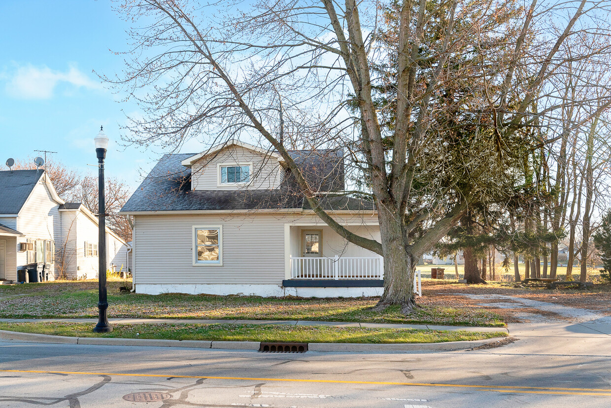 Foto principal - 611 N Anderson St