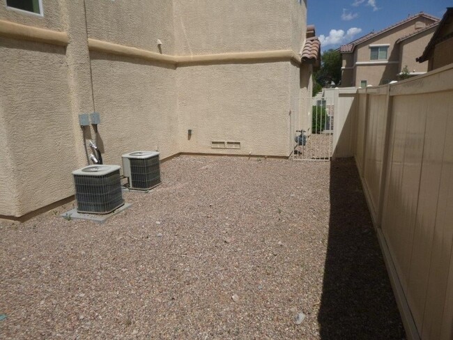 Building Photo - 3 bedroom gem in the southwest valley