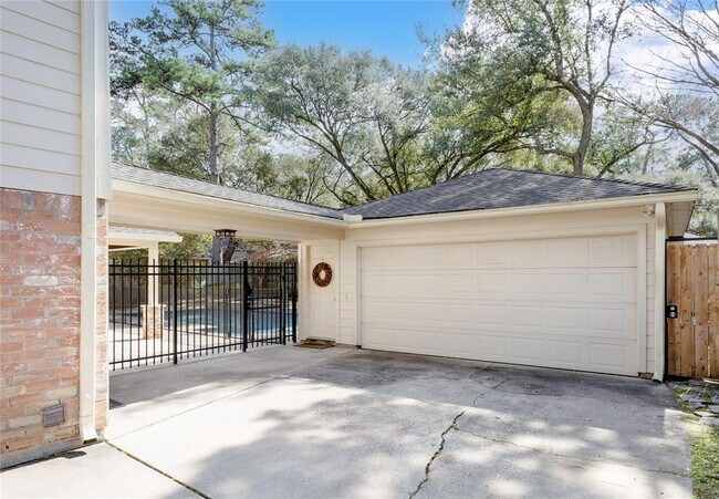 Foto del edificio - 5415 3 Oaks Cir