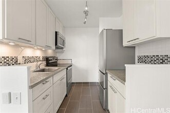 Building Photo - 2092 Kuhio Ave.