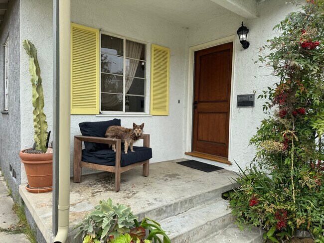Entrada principal - 3243 Mountain View Ave