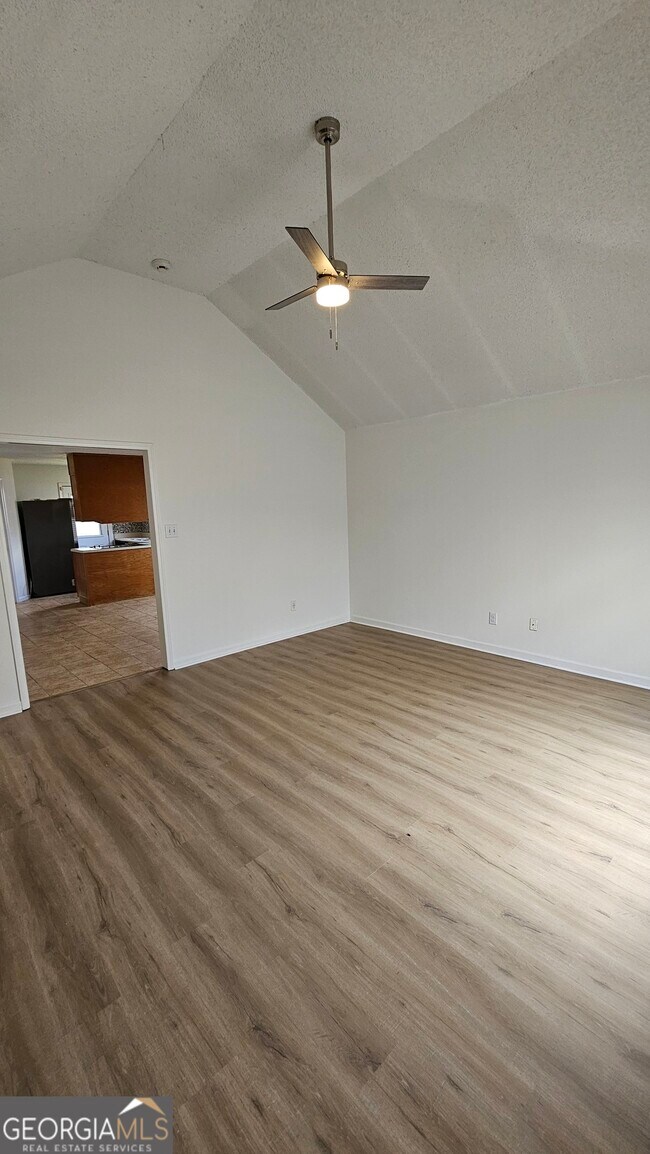 Foto del edificio - 210 Kentshire Ln