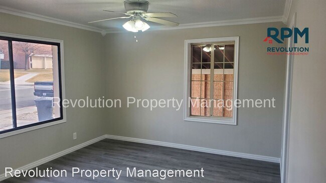 Building Photo - 4 br, 2 bath House - 1669 N 250 W