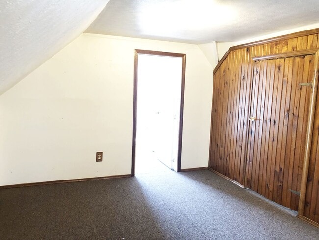 Building Photo - 12905 Forest