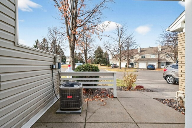 Foto del edificio - 13460 60th Pl N