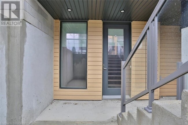 Photo du bâtiment - 261 Woodbine Ave